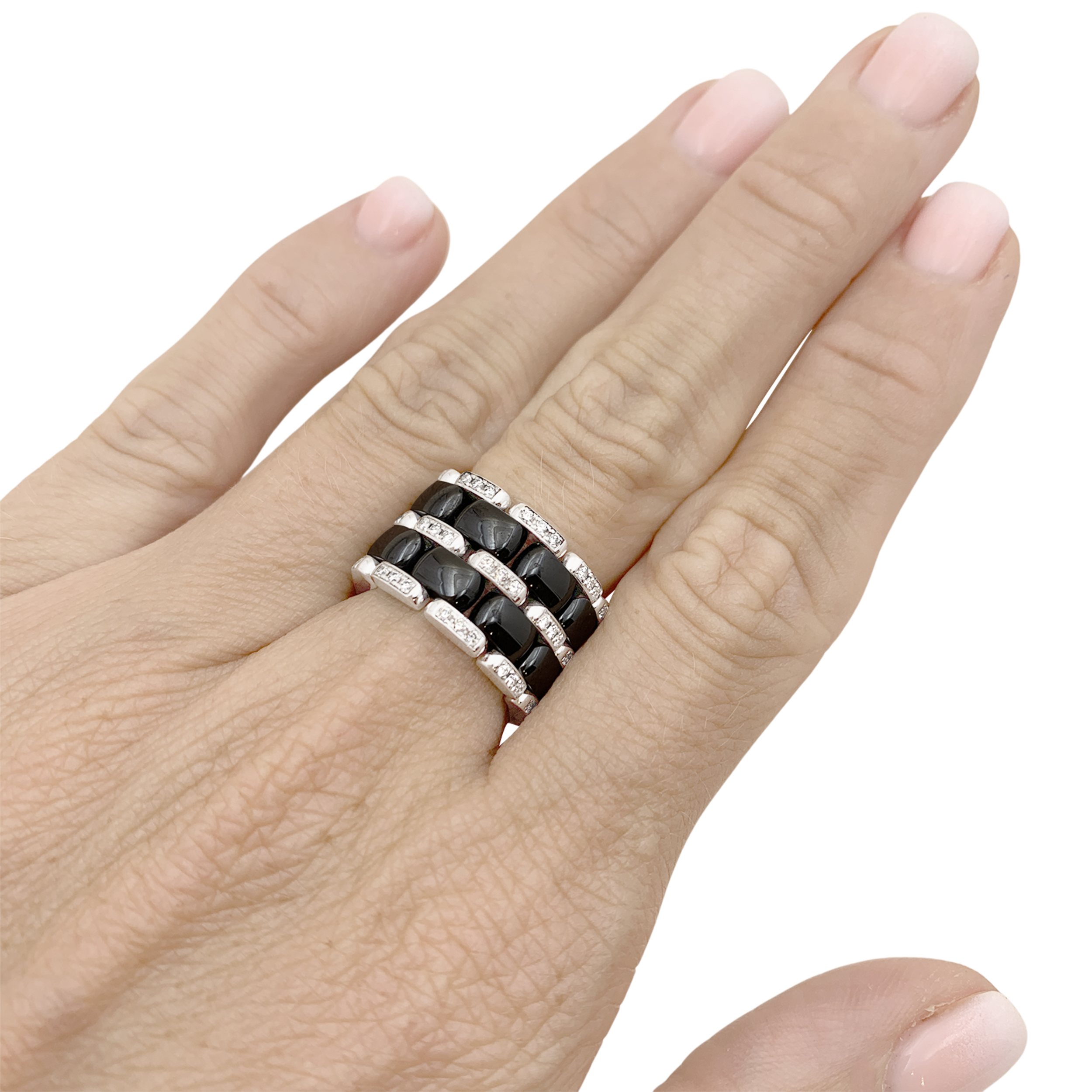 Bague Chanel, "Ultra" en or blanc, céramique noire et diamants.  6