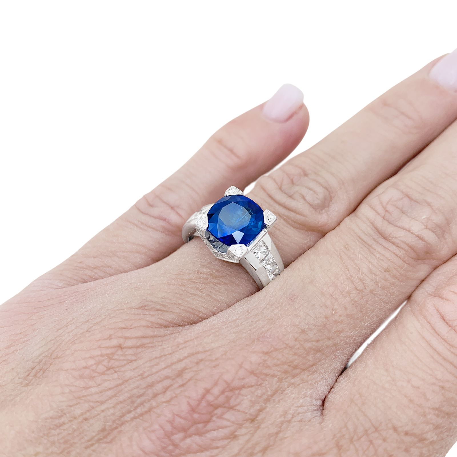 Bague or blanc, saphir, diamants. 5