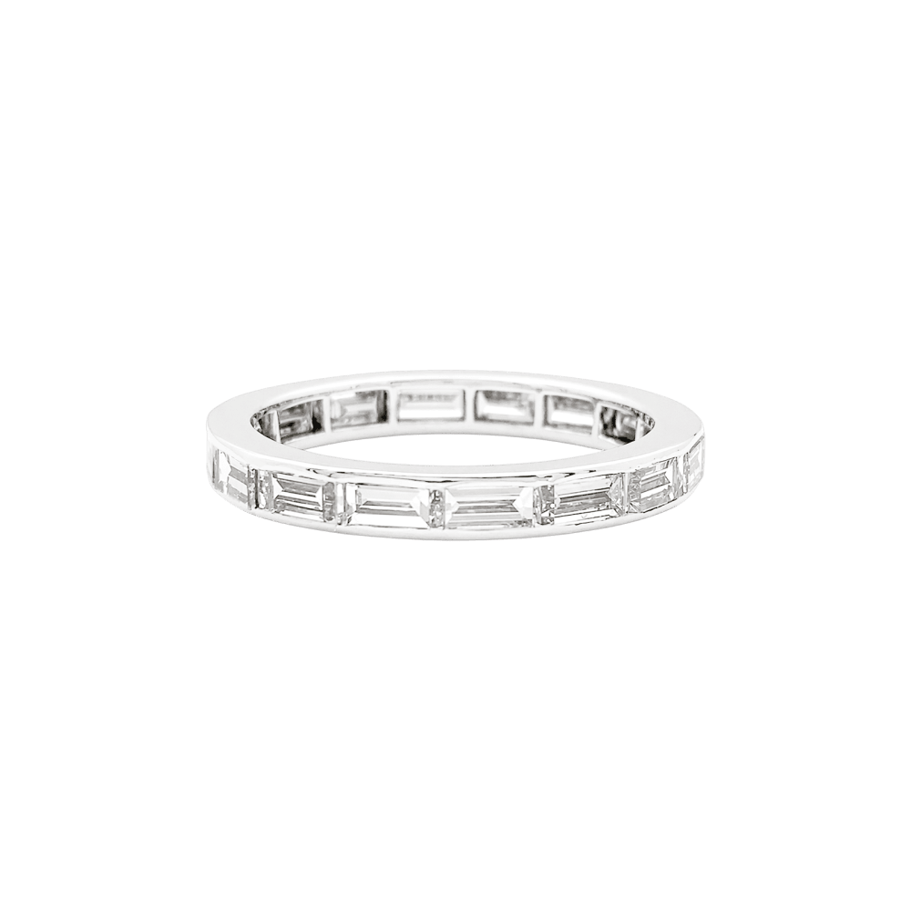Bague Van Cleef & Arpels, alliance "Romance", platine et diamants baguettes. 1