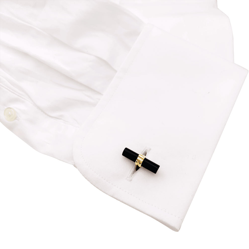 Boutons de manchette Boucheron en or jaune et onyx . 6
