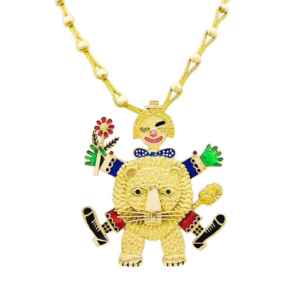 Collier Henri Hecht Maïk, "Le Clown et le Lion", or jaune, émail, rubis et émeraudes.  1
