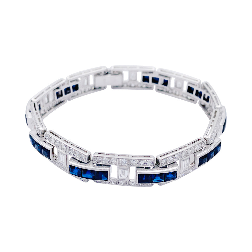Bracelet platine, saphirs calibrés, diamants. 2