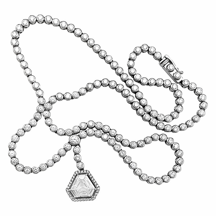 Collier cravate diamants. 3
