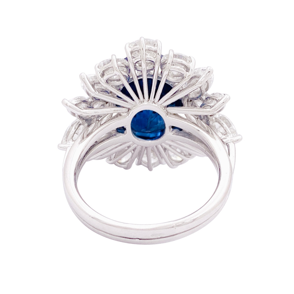 Bague or blanc, diamants, saphir. 3