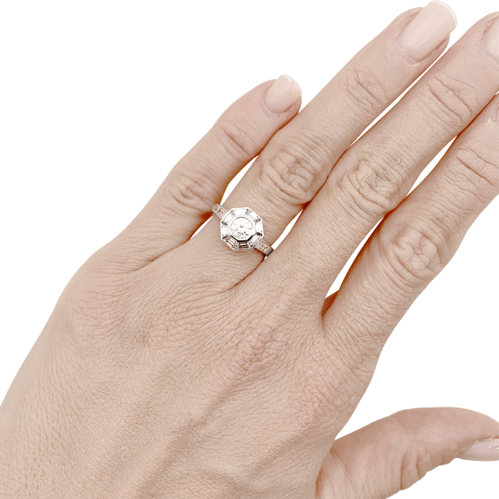 Bague Mellerio en platine et diamants.  7