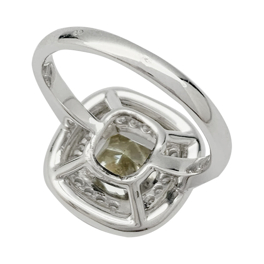 Bague or blanc, diamants et d'un diamant jaune de 2 carats 6