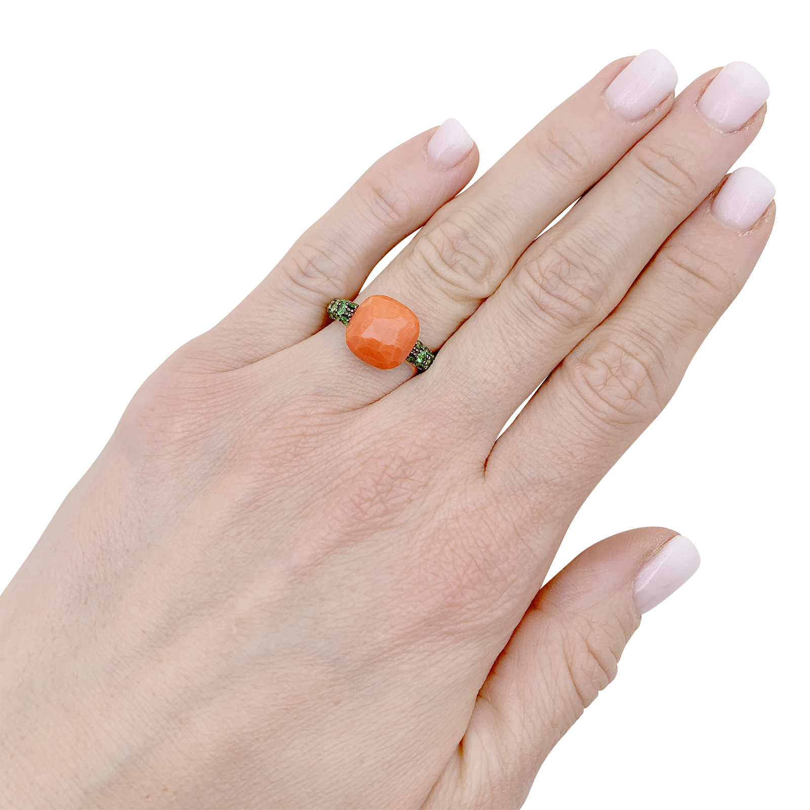 Bague Pomellato "Capri" en or rose, corail et tsavorites. 8