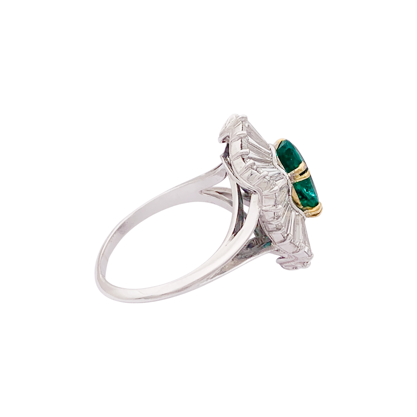 Bague "Jupe" platine, or jaune, diamants, émeraude. 2