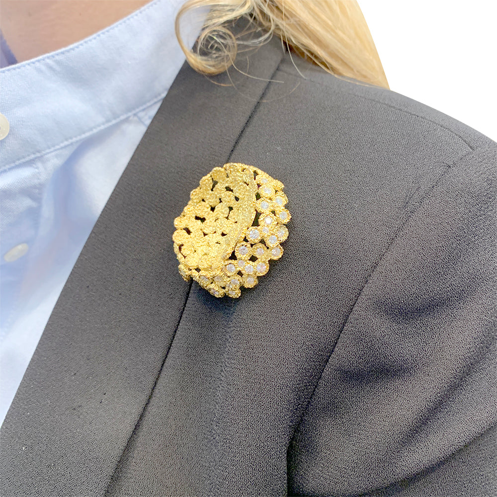Broche Fred, or jaune, diamants. 8