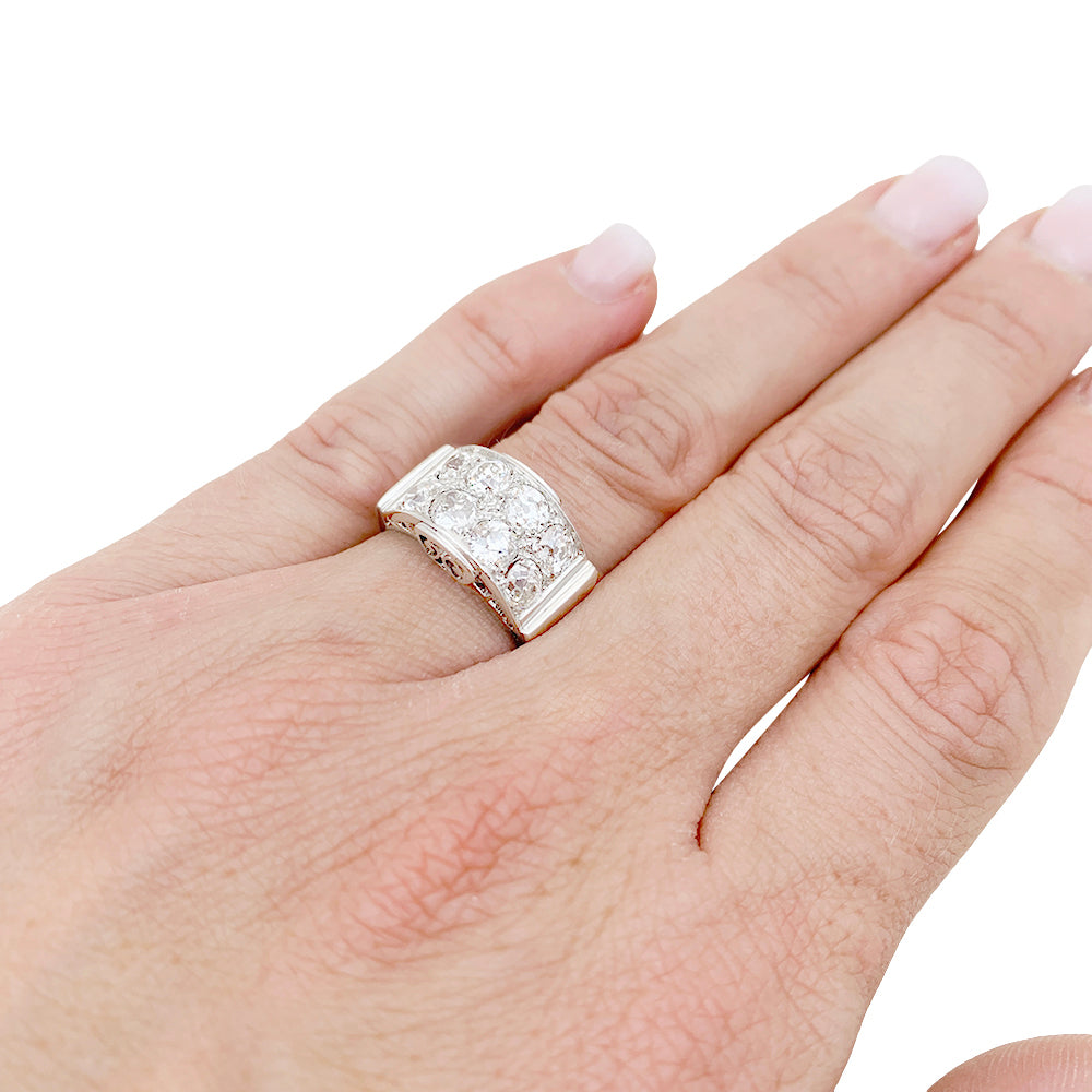 Bague platine, or blanc, diamants. 6