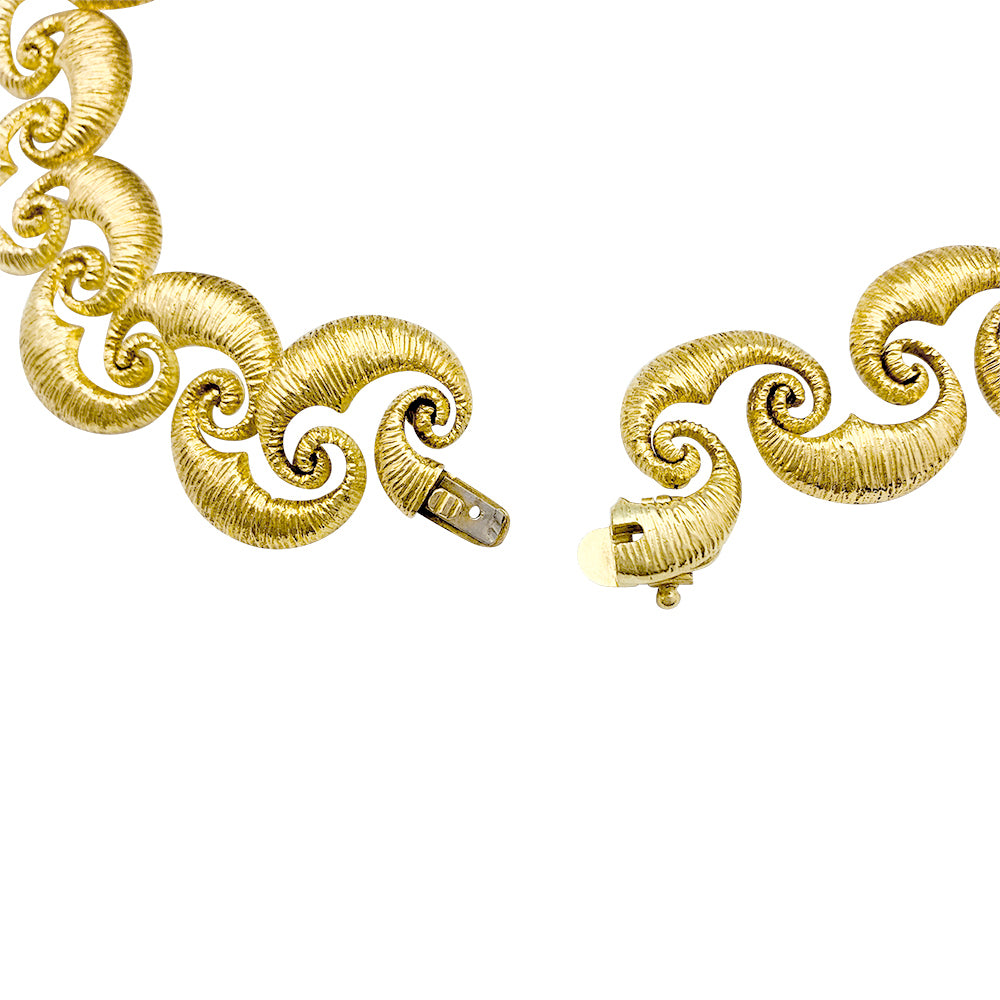 Collier en or jaune vintage. 5