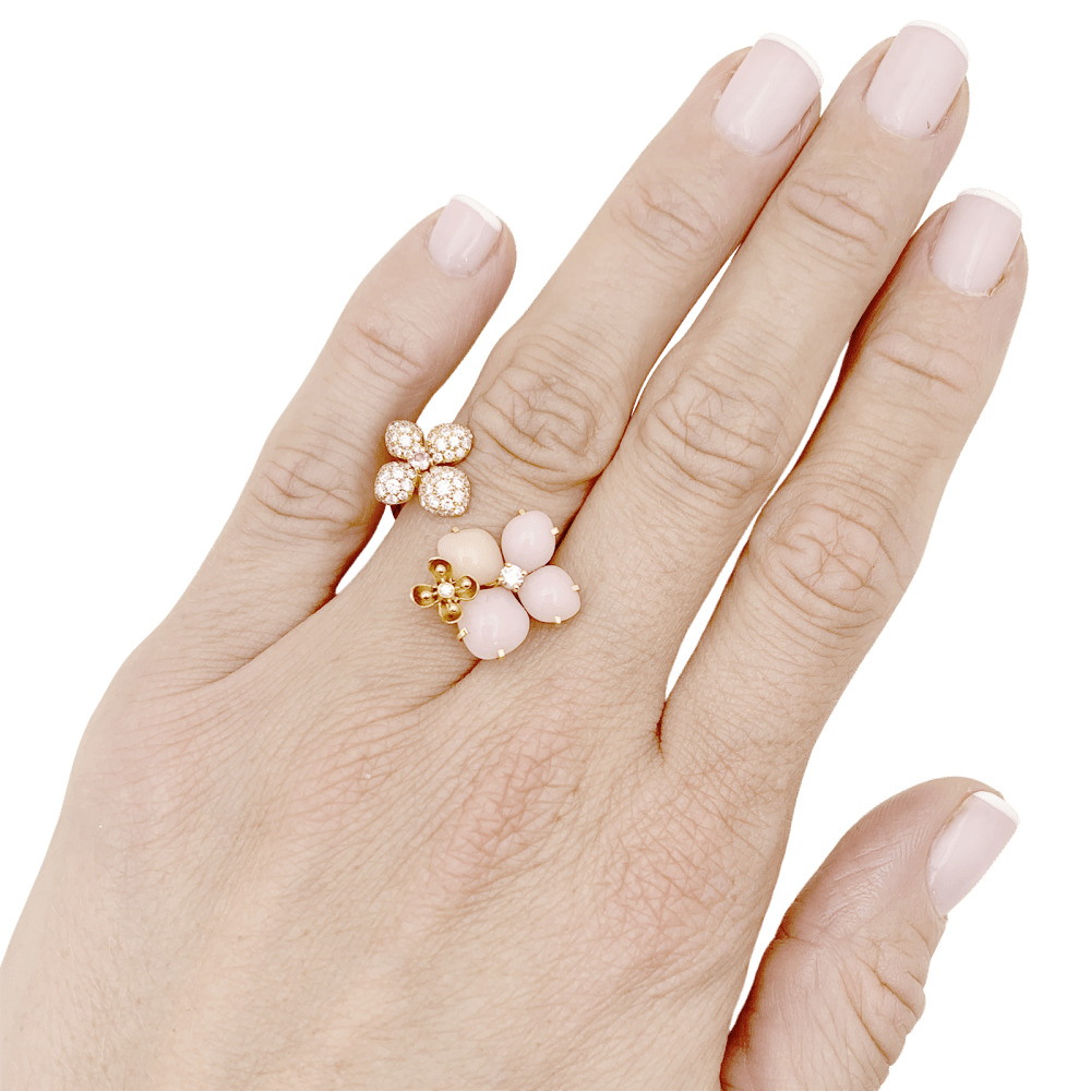 Bague Chaumet, « Hortensia Aube rosée », or rose, diamants, saphir rose et opales roses. 7