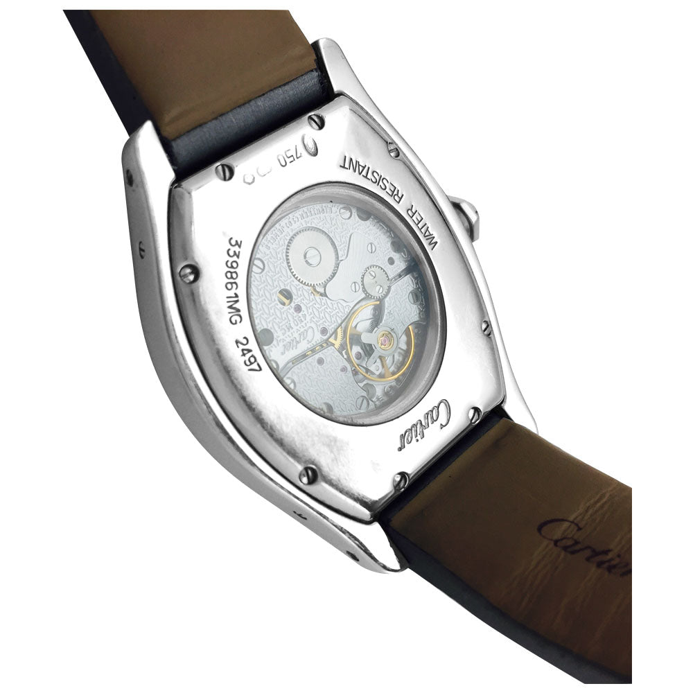 Montre Cartier modèle Tortue en or blanc et diamants sur satin 1