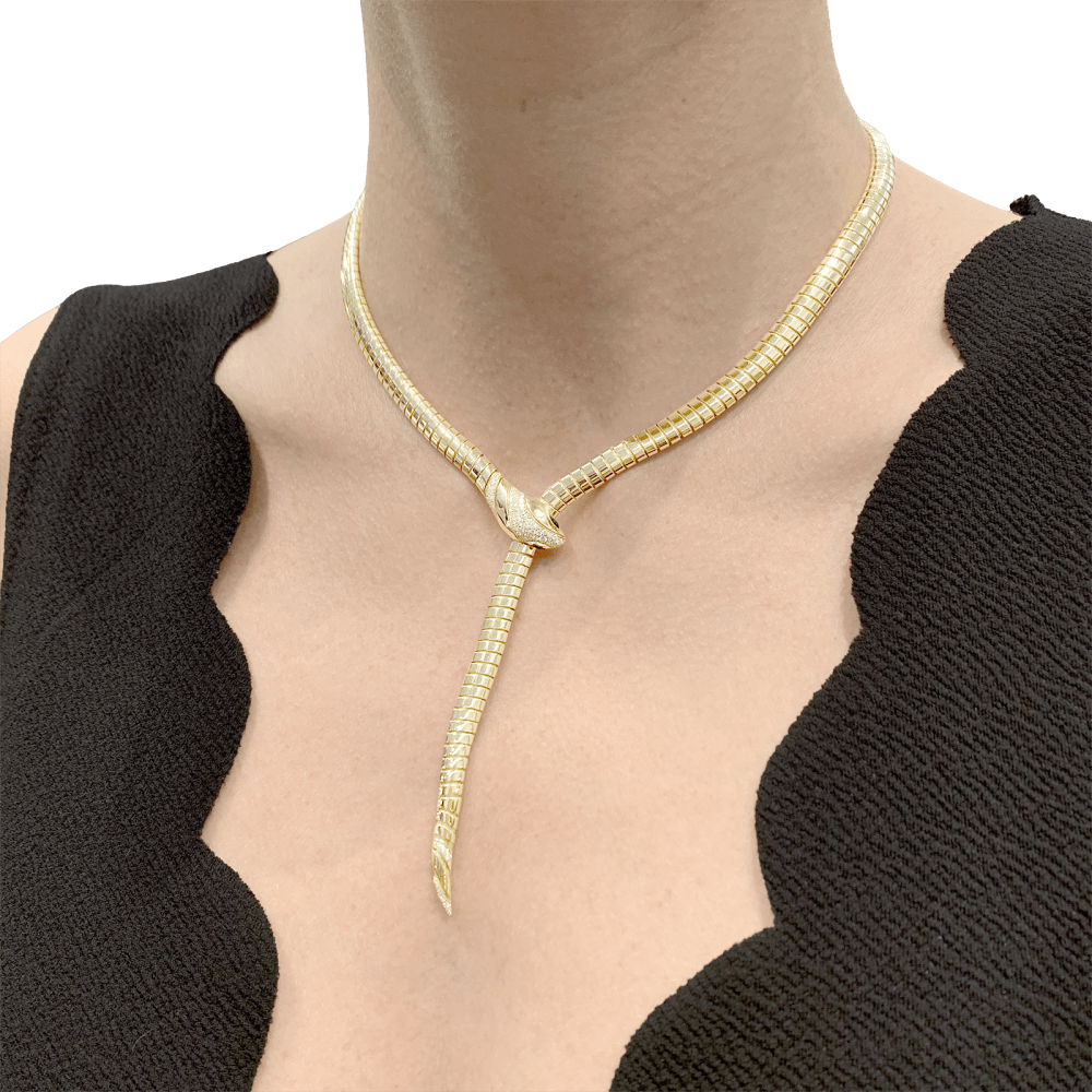 Collier Bulgari, « Serpenti Tubogas », or jaune, diamants, onyx.  9