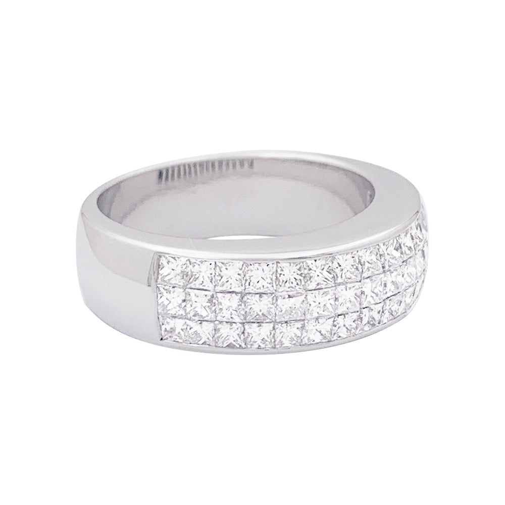 Bague pavage or blanc, diamants princesse. 4