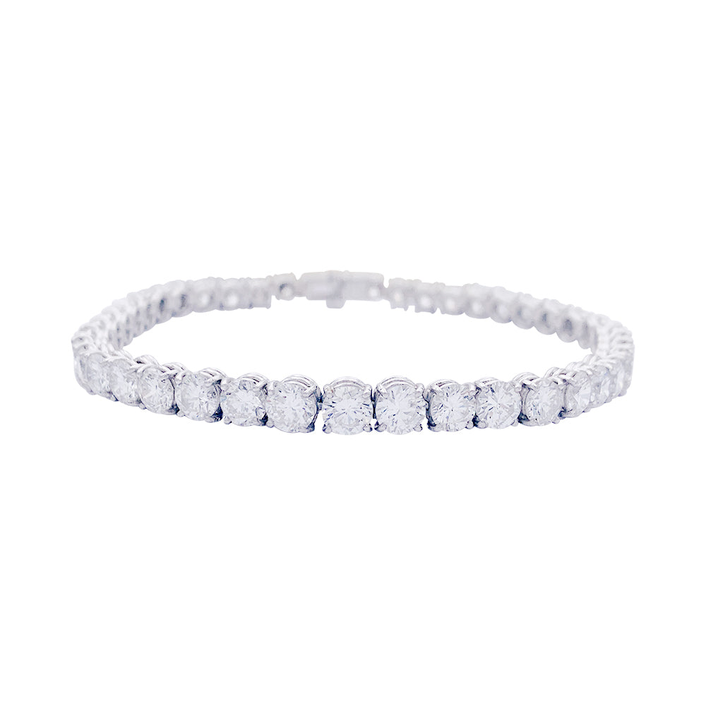 Bracelet or blanc et diamants. 2