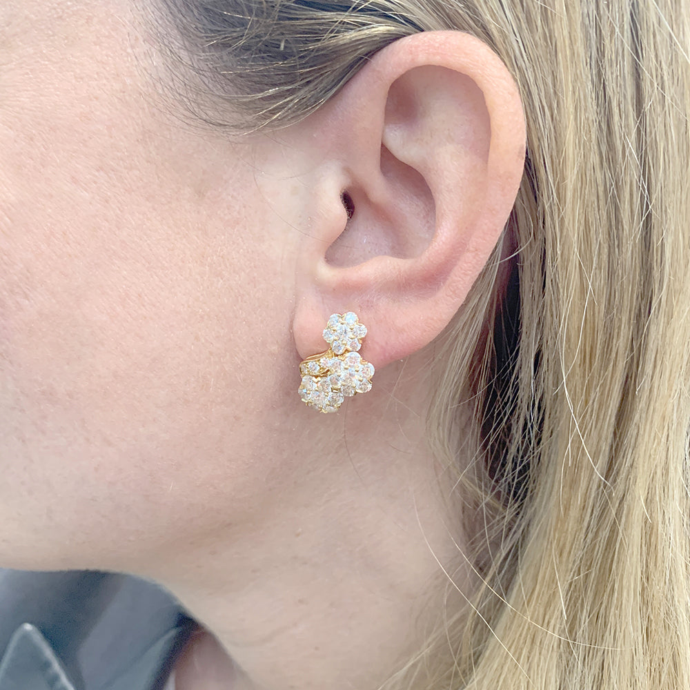 Boucles d'oreilles Van Cleef & Arpels "Snowflake" or jaune, diamants. 5