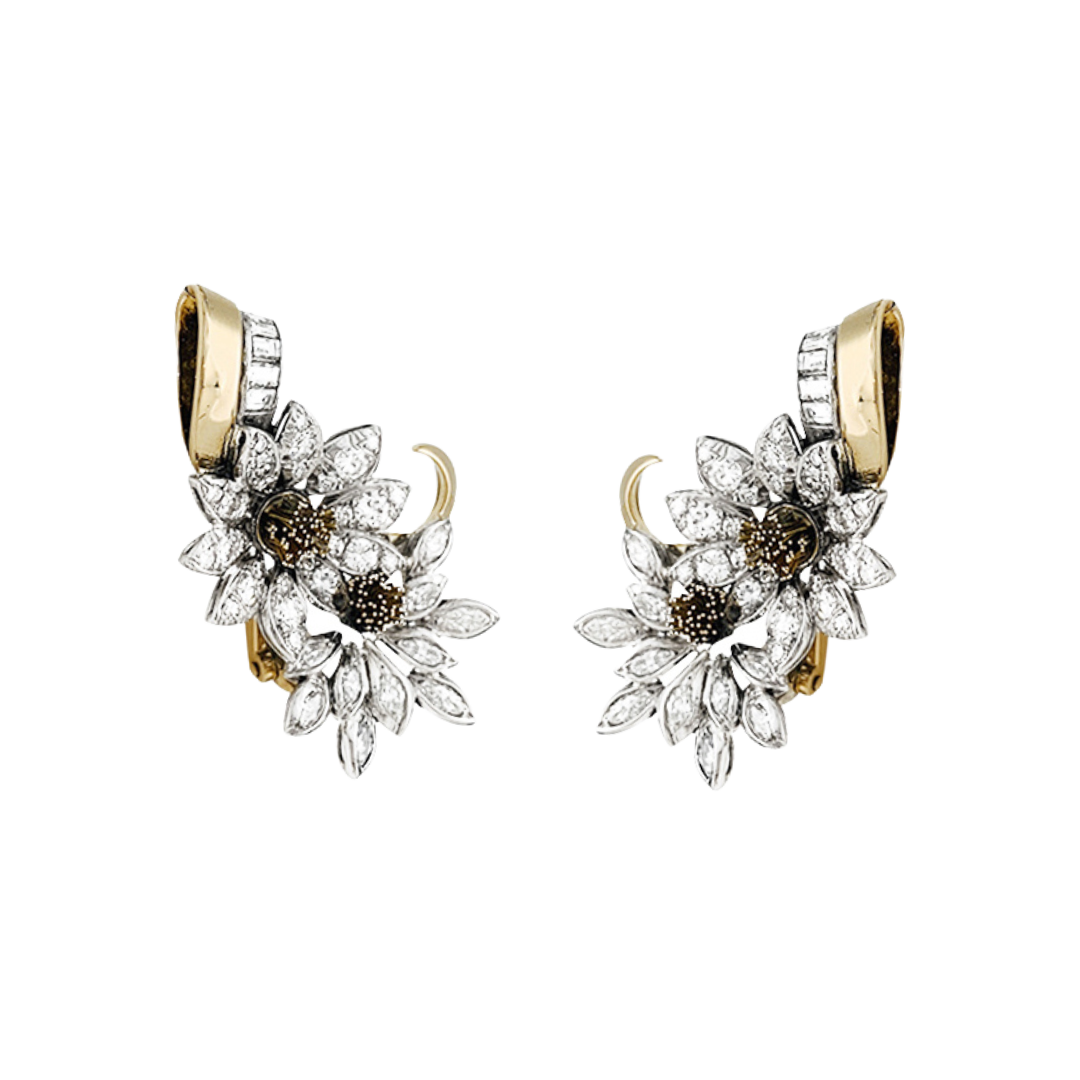 Boucles d'oreilles, "Edelweiss", en or jaune, platine et diamants. 1