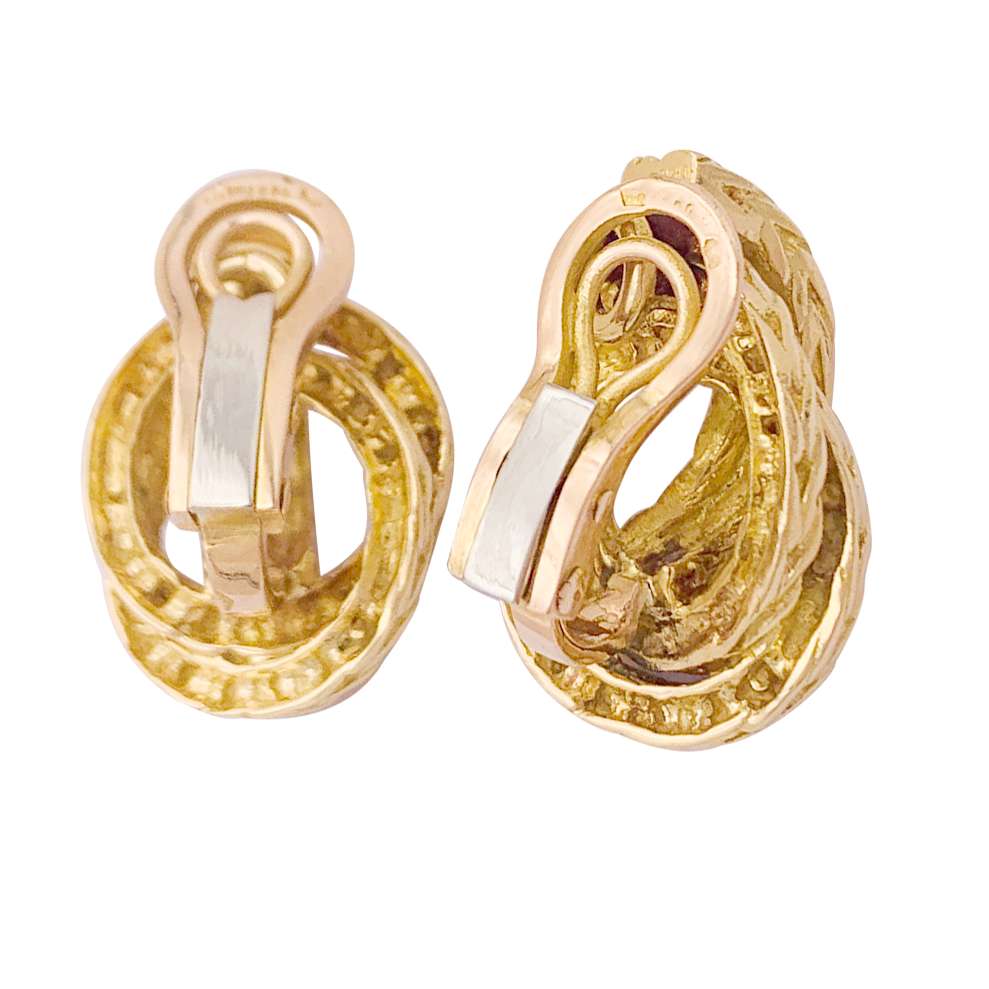 Boucles d'oreilles Hermès "Noeud marin" en or jaune. 1970 3
