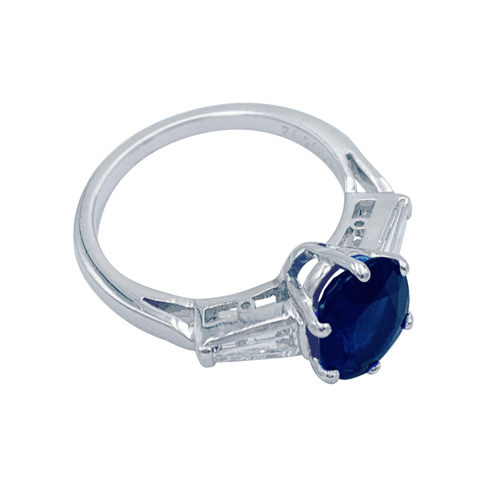 Bague saphir, platine et diamants. 3