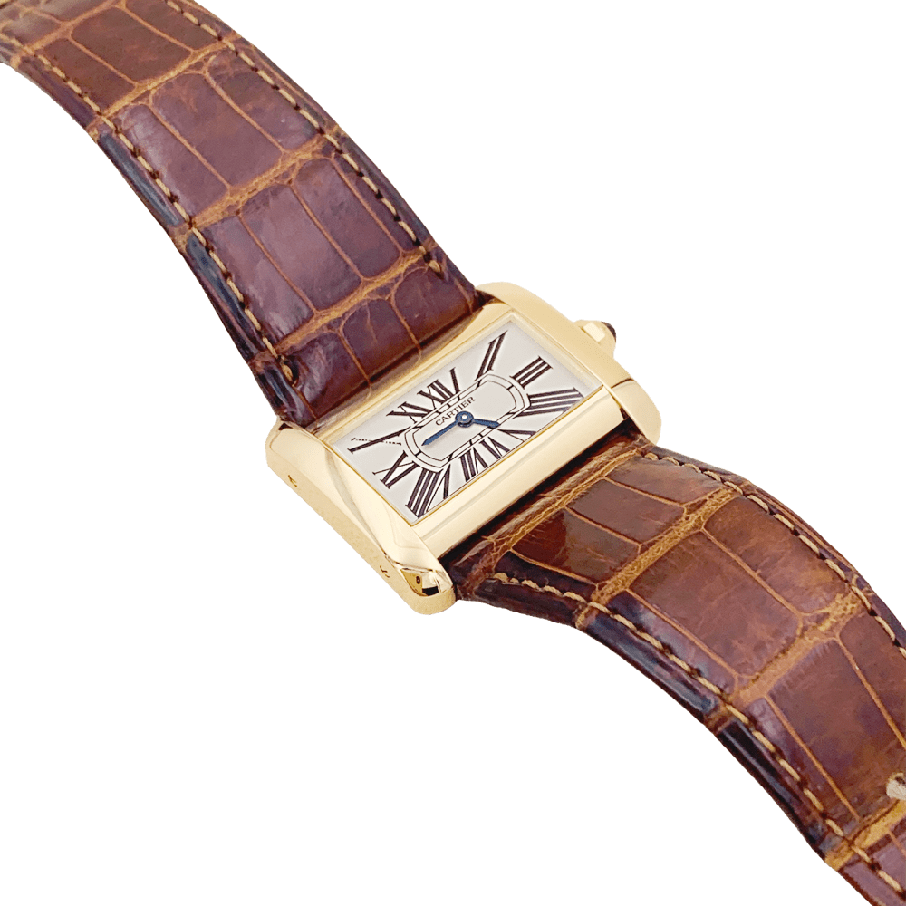 Montre Cartier, "Divan", or jaune, cuir. 2