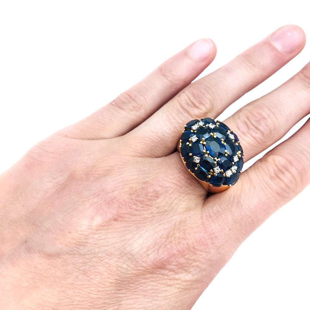 Bague en or jaune saphirs et diamants. 59 2