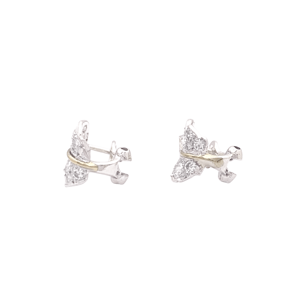 Boucles d'oreilles feuilles deux tons d'or et diamants.   3