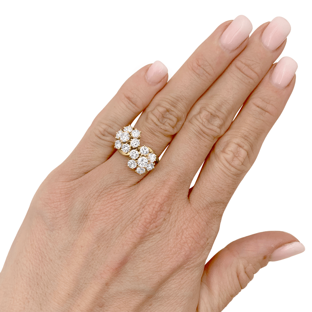 Bague Van Cleef & Arpels, “Fleurs”, or jaune, diamants.  6