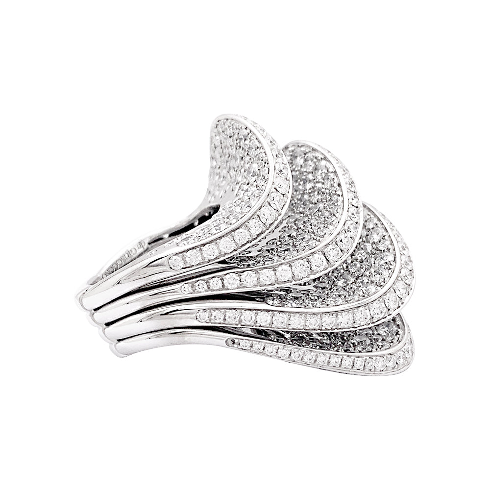 Bague De Grisogono "Onde" or blanc, diamants. 7