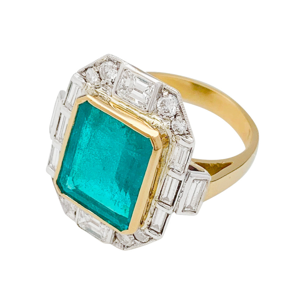 Bague deux ors émeraude et diamants. 2
