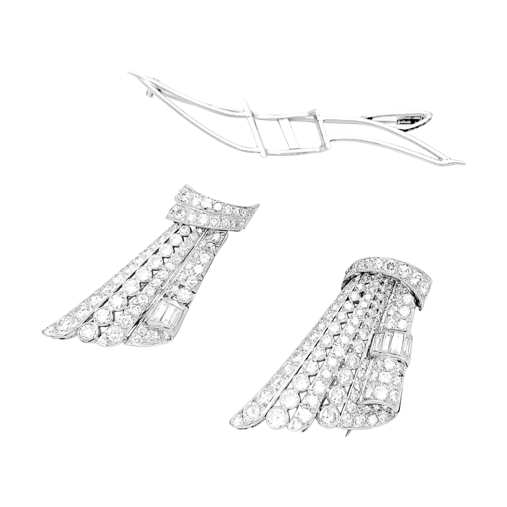 Broche double-clip, "Noeud", or blanc, platine et diamants.  4