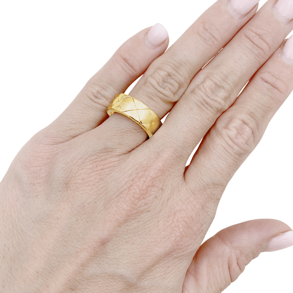 Bague Chanel, "Matelassé", or jaune.  5