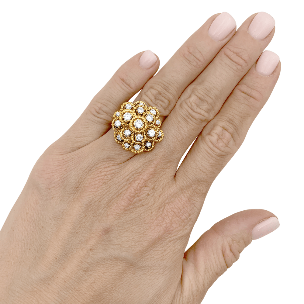 Bague fleur vintage, fils d'or jaune et diamants.  5