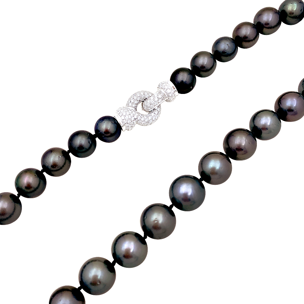 Collier perles de Tahiti, or blanc, diamants. 5