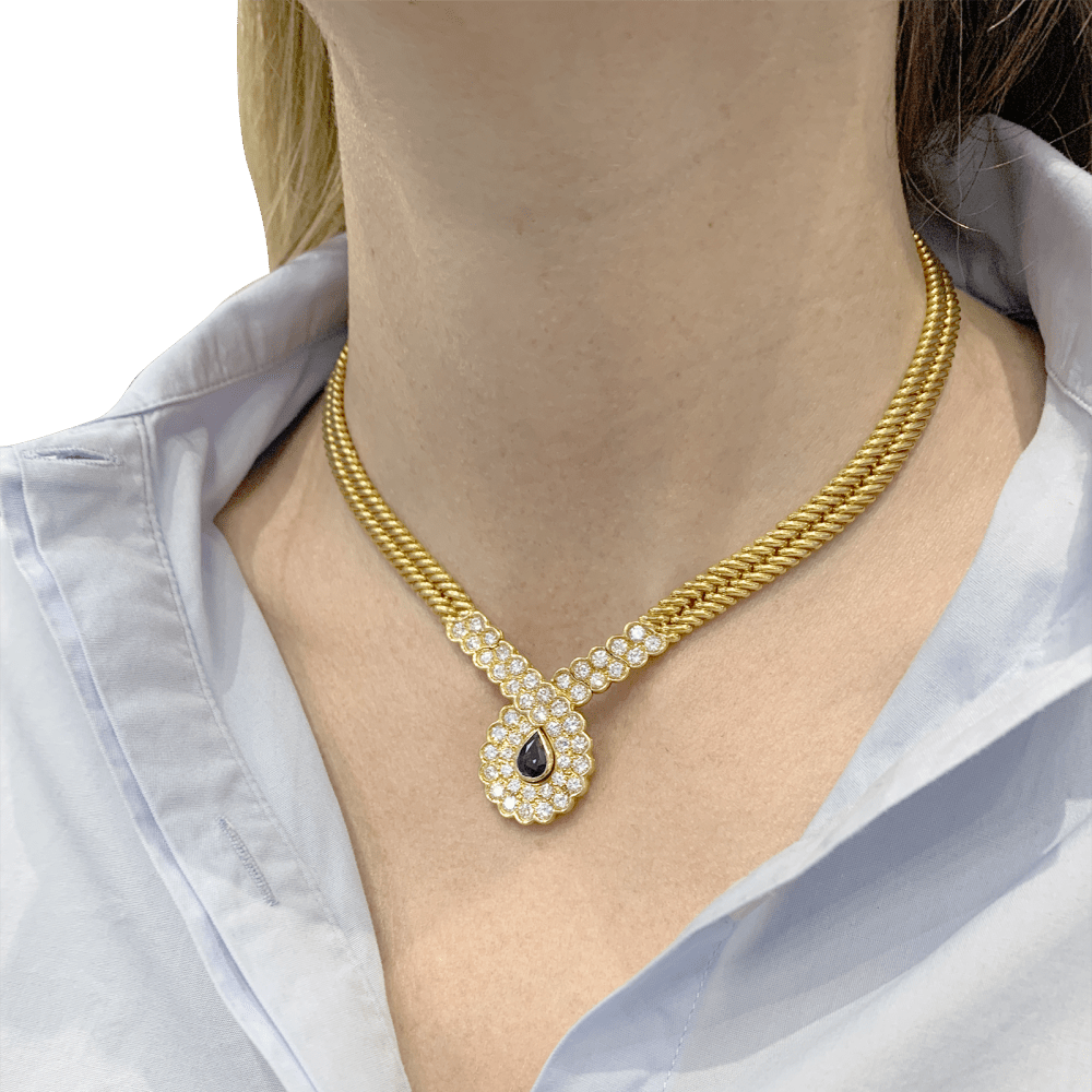 Collier Van Cleef & Arpels, or jaune, saphir, diamants. 6