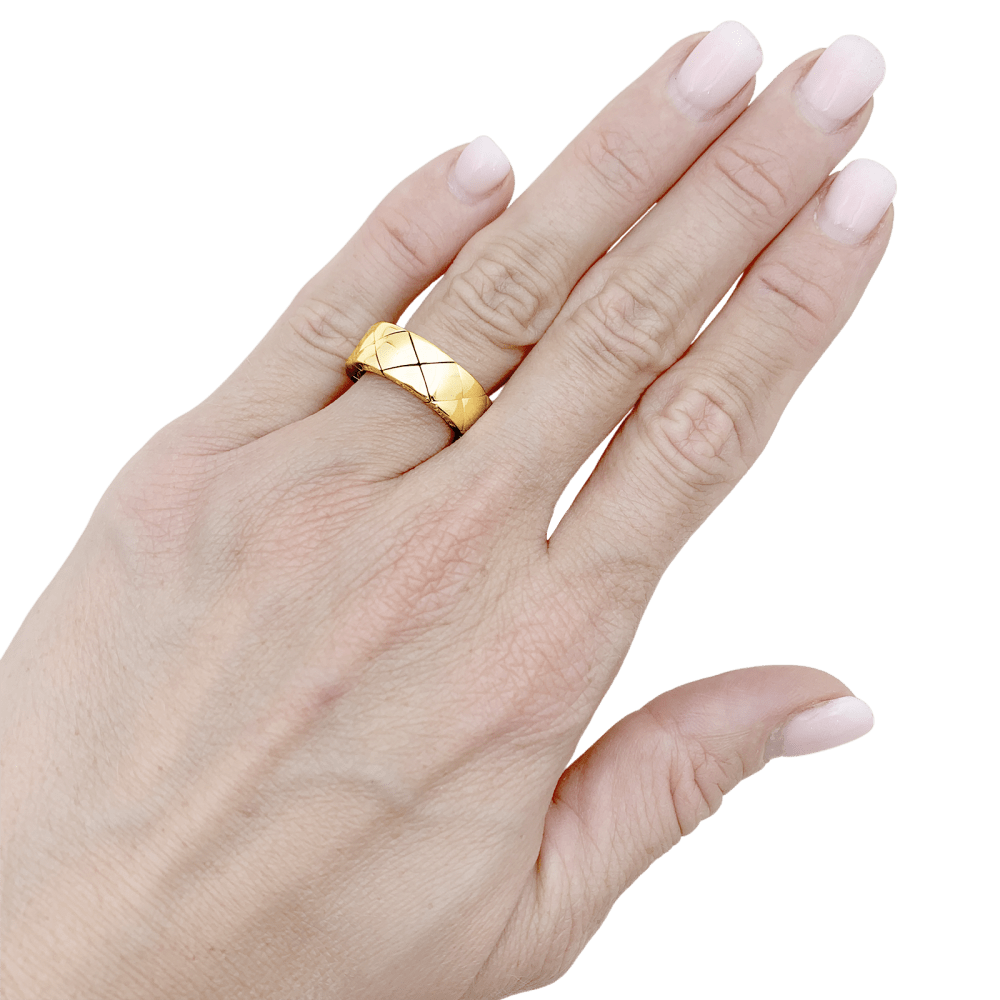 Bague Chanel, "Matelassé", or jaune.  6