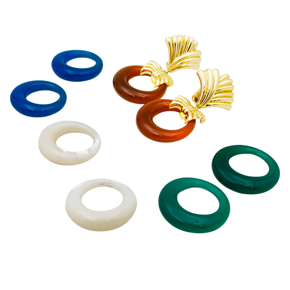 Boucles d'oreilles transformables Van Cleef & Arpels, or jaune, pierres de couleur.  2