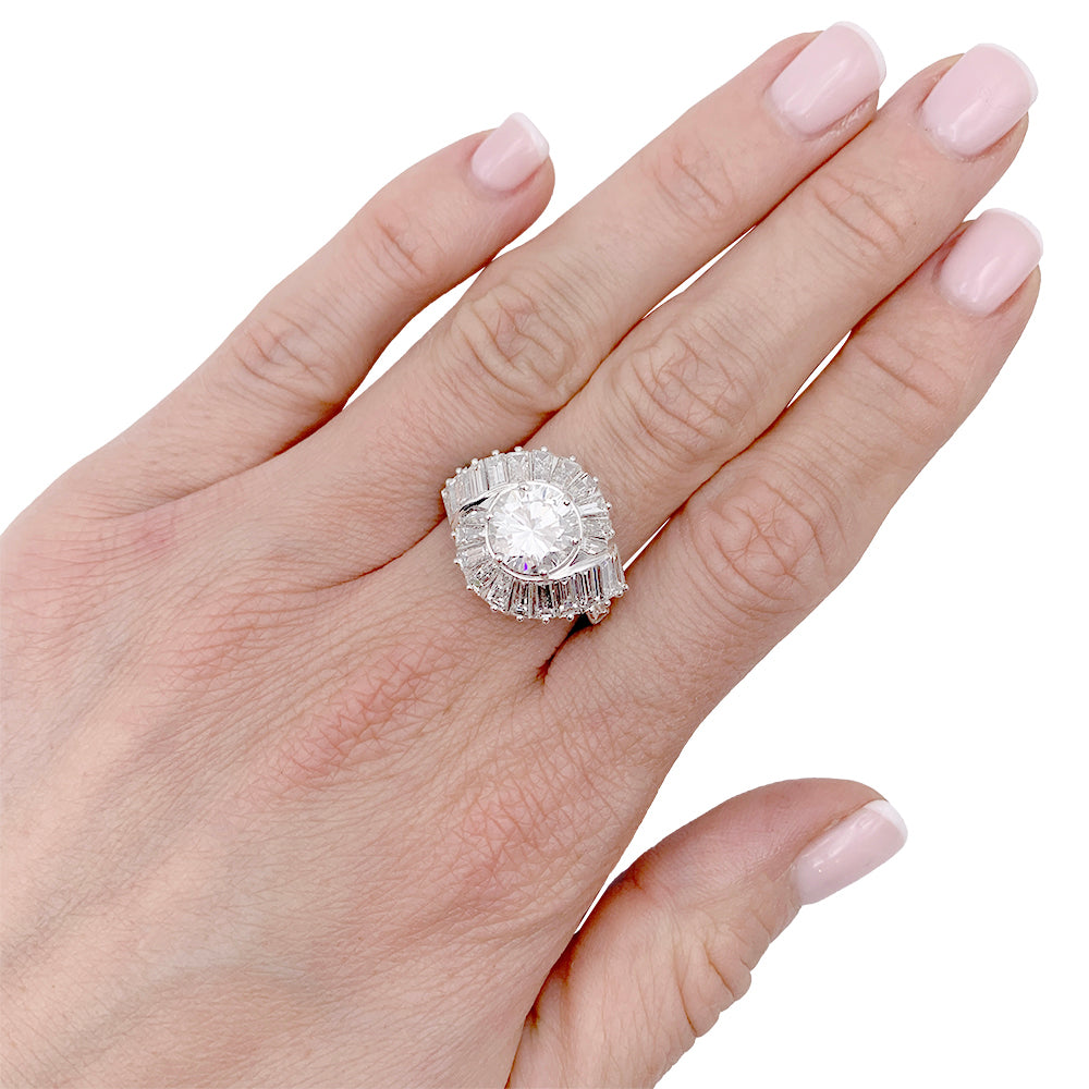 Bague platine diamant 2,51 ct entourage baguette. 6