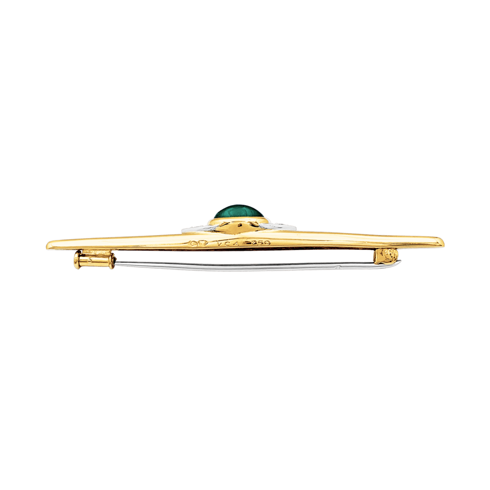 Broche Van Cleef & Arpels, or jaune, platine, chrysoprase cabochon et diamants.  3