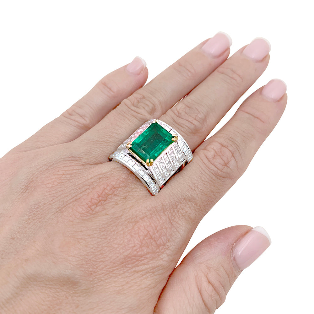 Importante bague Repossi deux ors, émeraude, diamants. 1