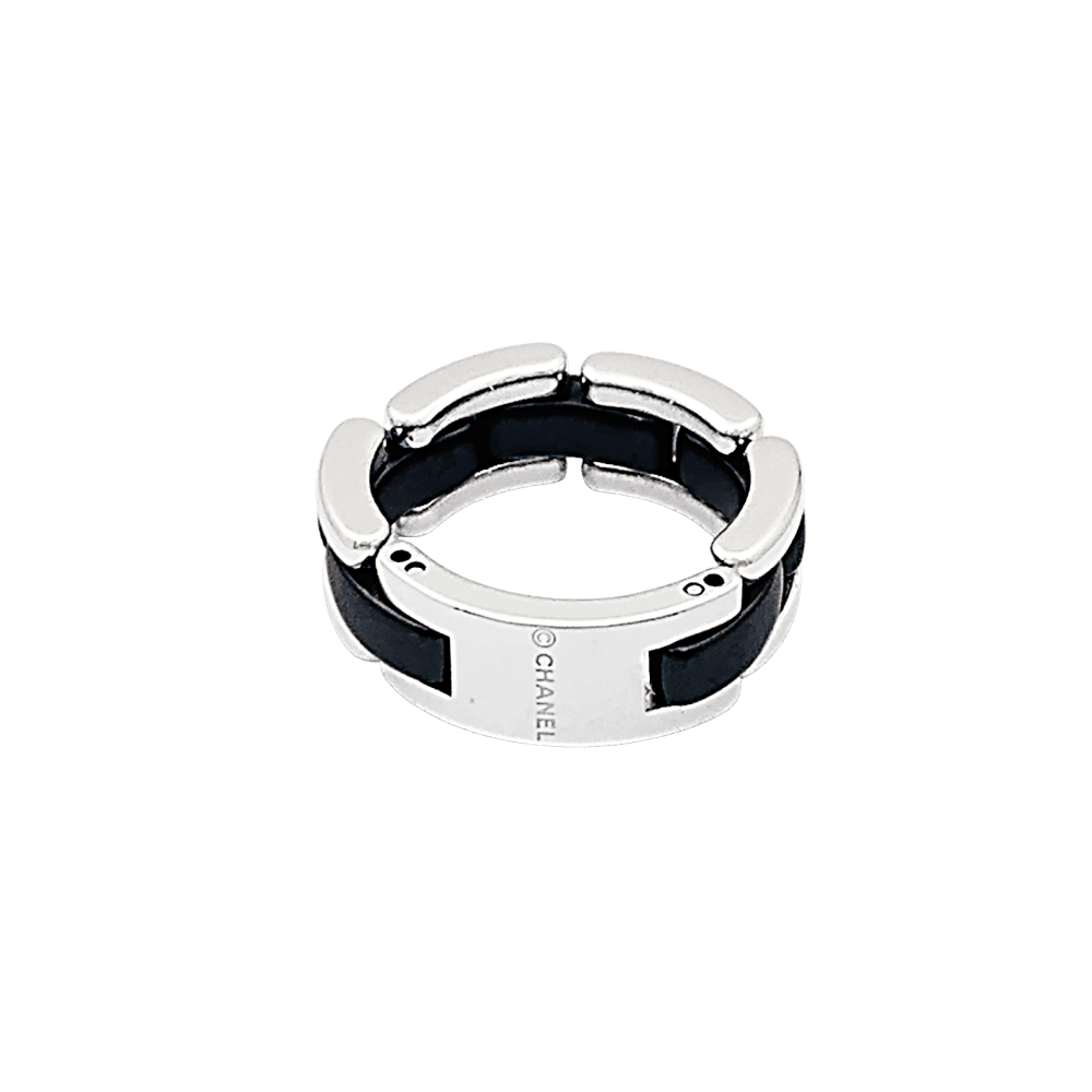 Bague Chanel, "Ultra", or blanc et céramique noire.  4