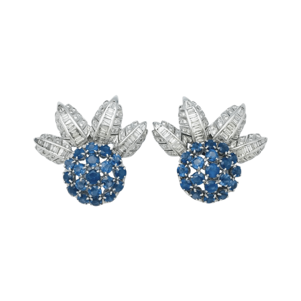 Boucles d'oreilles en or blanc, saphirs et diamants. 2