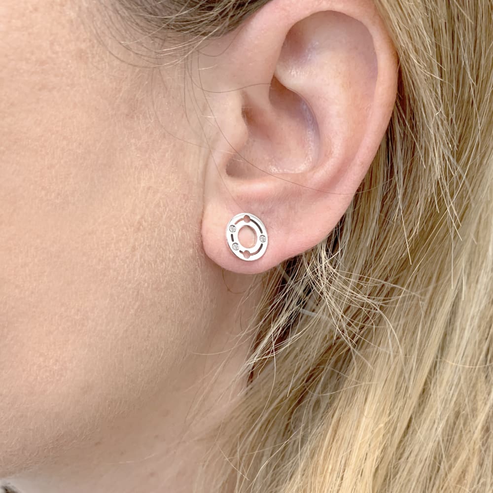 Puces d'oreilles Dinh Van, "Pulse", or blanc et diamants.  5