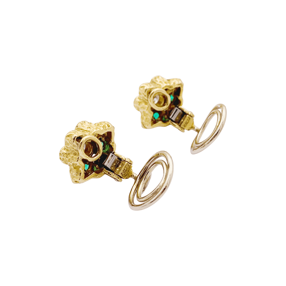 Boucles d'oreilles Chaumet, or jaune, diamants, émeraudes. 4