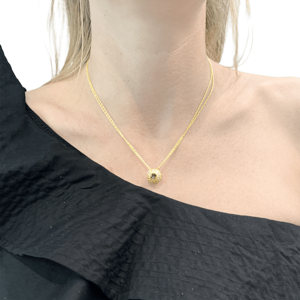 Collier Chopard, "Happy Spririt", or jaune, diamants et nacre bleue.  5