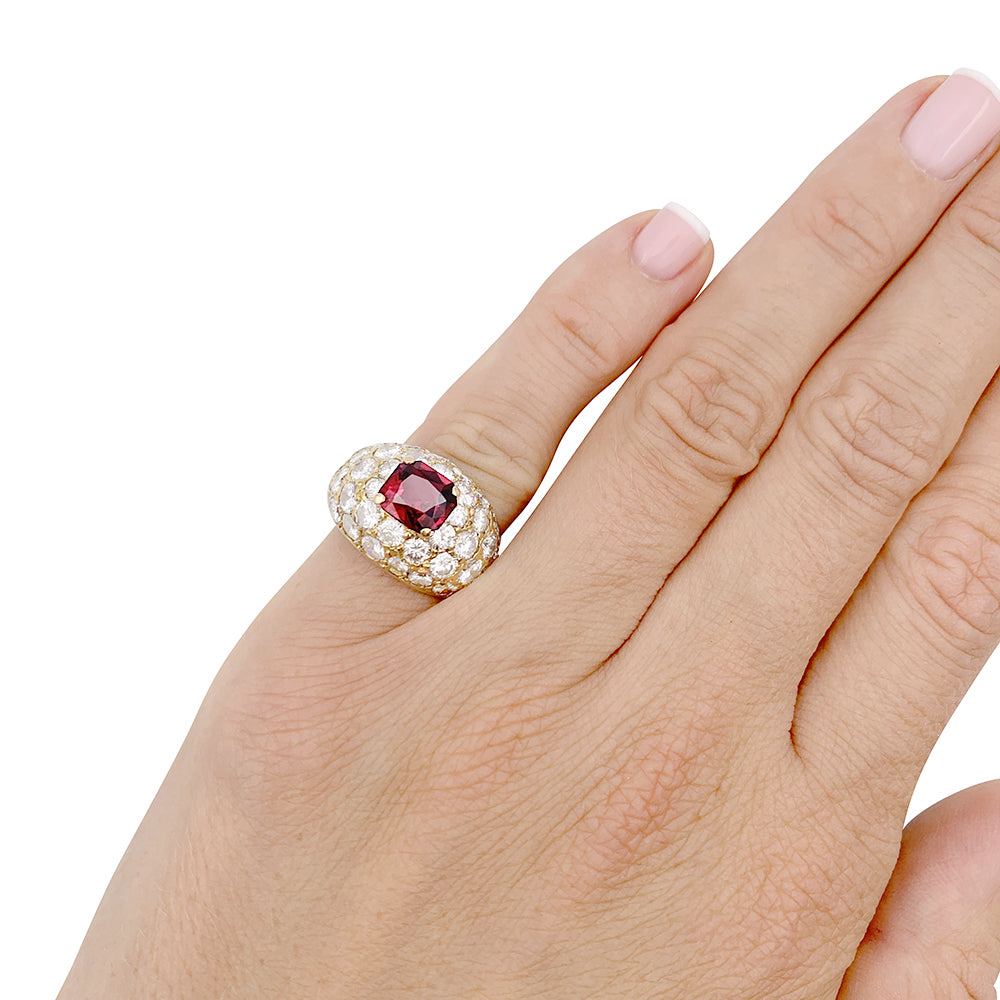 Bague jonc de luxe en or jaune rubis et diamants M.Gérard 1