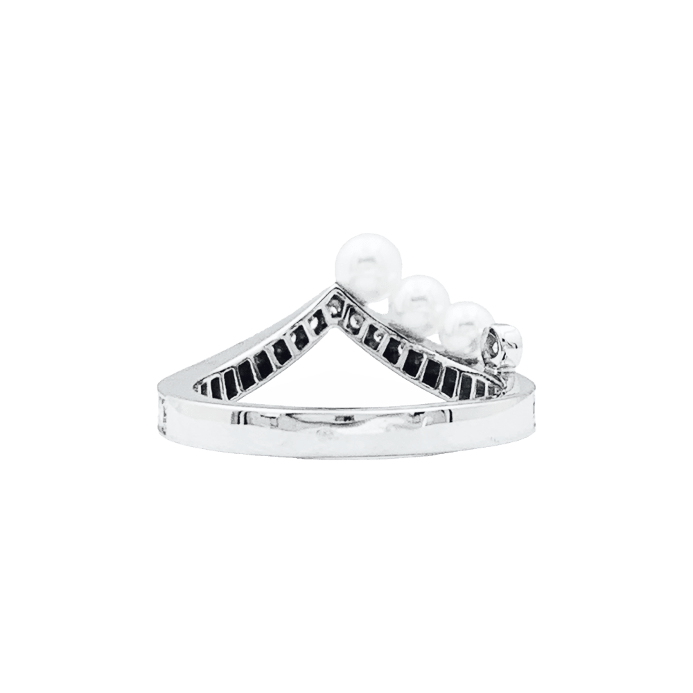 Bague Chaumet, "Joséphine", or blanc, diamants et perles.  4
