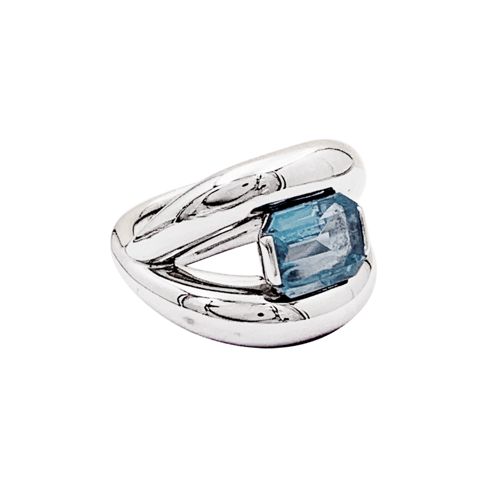 Bague Mauboussin, "Twins", or blanc, aigue-marine.  4