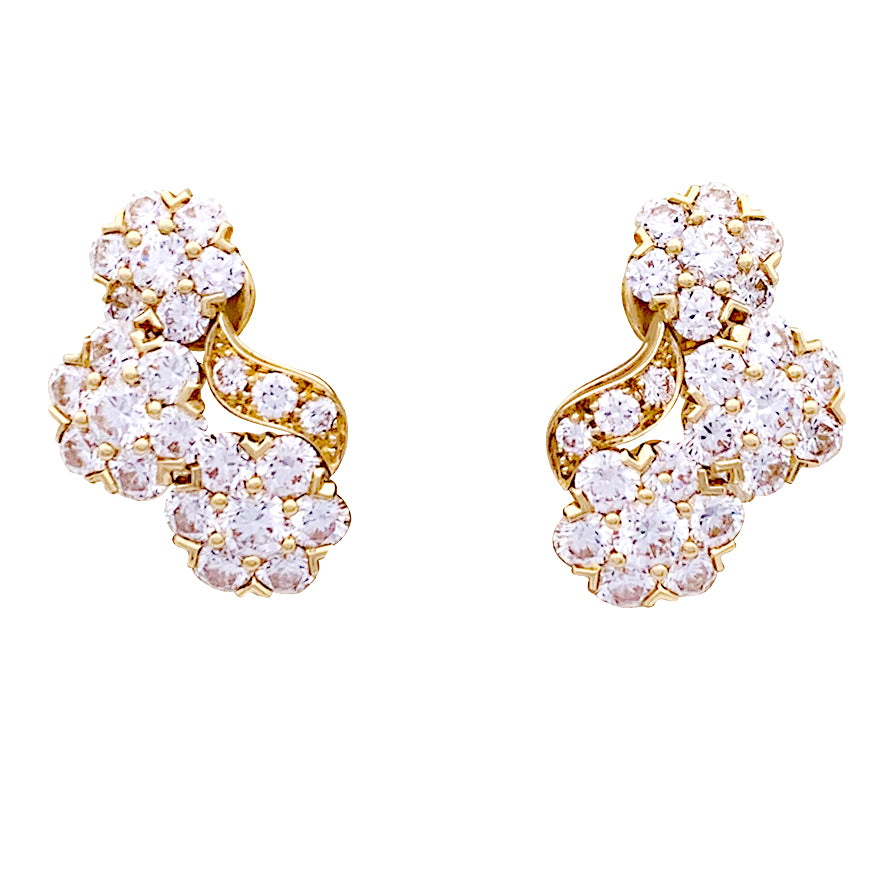 Boucles d'oreilles Van Cleef & Arpels "Snowflake" or jaune, diamants. 2
