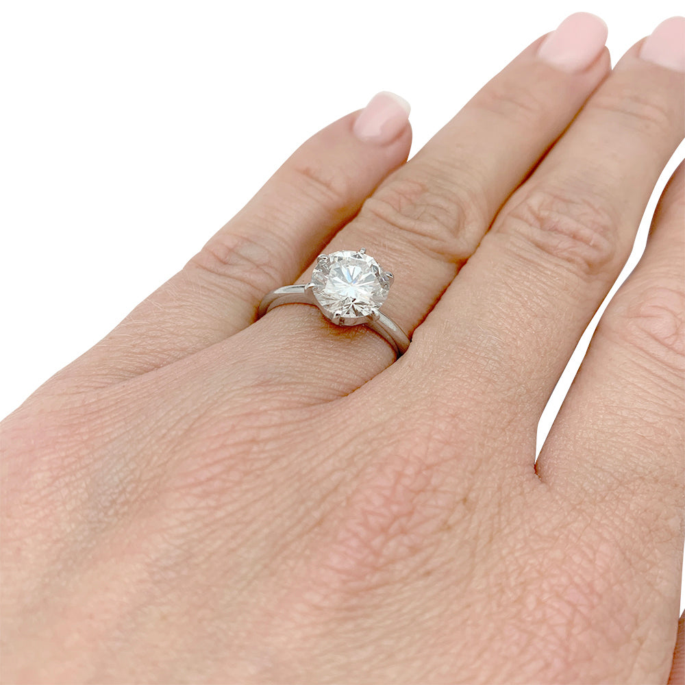 Solitaire platine et diamant, 2,23 carats. 9
